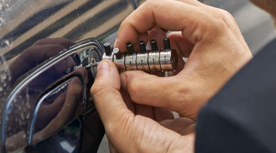 Professional New roof installation in Clinton, CT